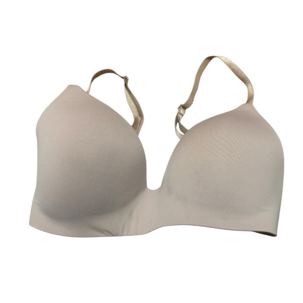 Victoria’s Secret Wireless T-Shirt Bra 34DD Nude Lightly Lined